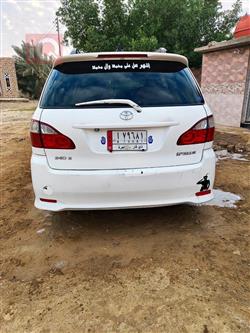 Toyota Ipsum